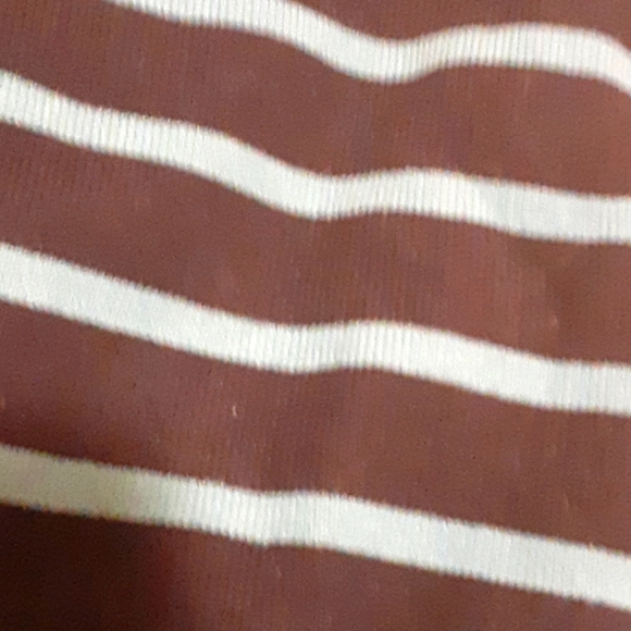 XXL Navy blue & light blue striped sweater. Kirkland Signiture Brand. - Picture 6 of 7